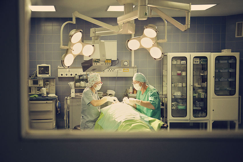 Im Operationssaal der Wittmann Klinik - Plastische Chirurgie Ungarn